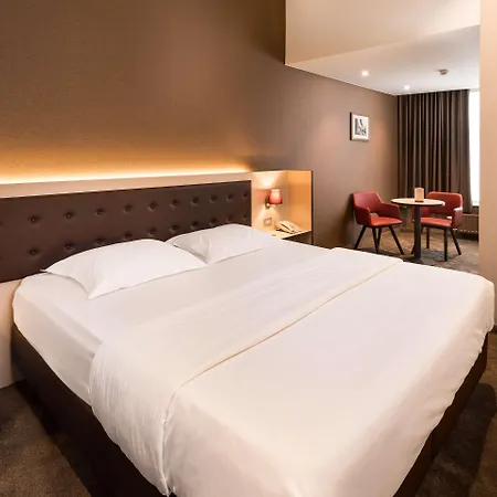 Navarra Hotel 4*